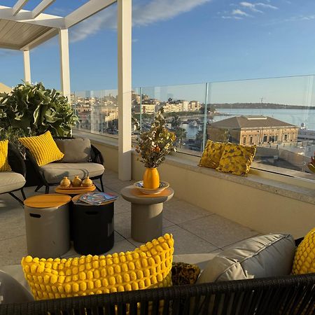 Bed and Breakfast La Terrazza Sul Porto Syrakus Exterior foto